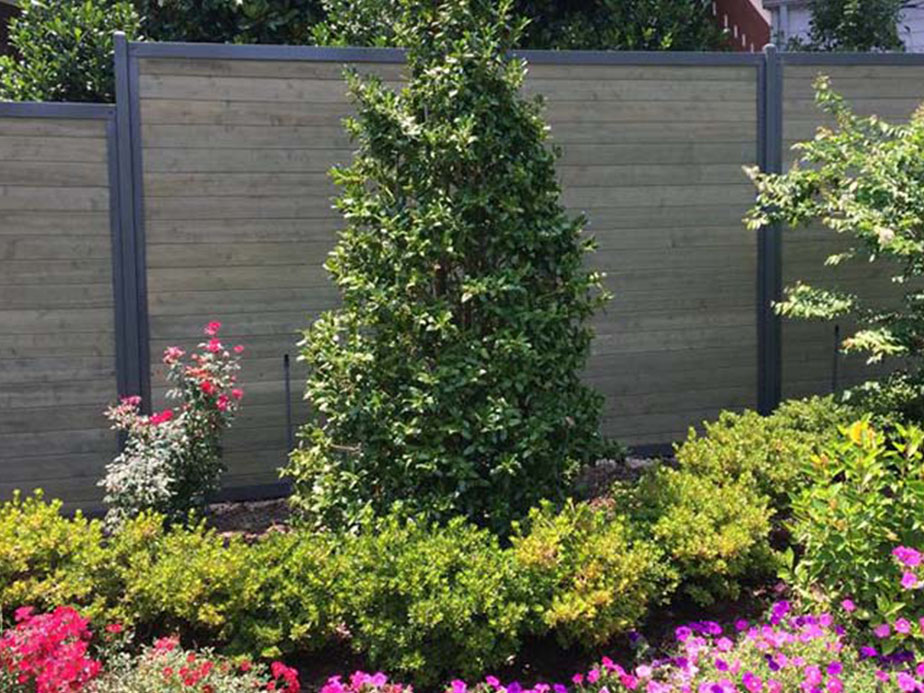 Lewisville Texas mixed material privacy fencing
