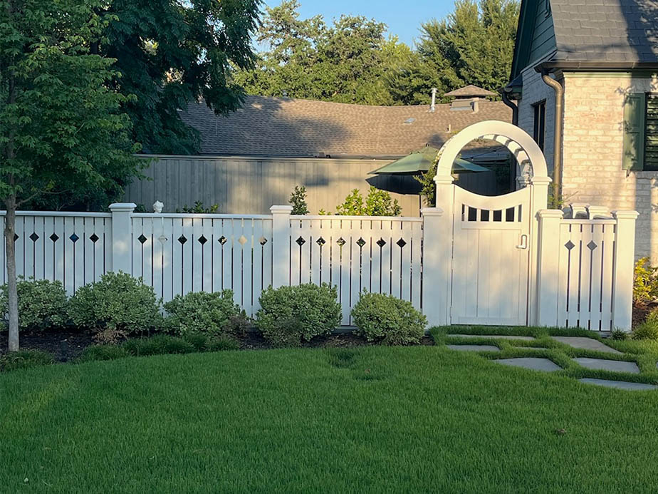 Decorative Fence Example in Richardson Texas